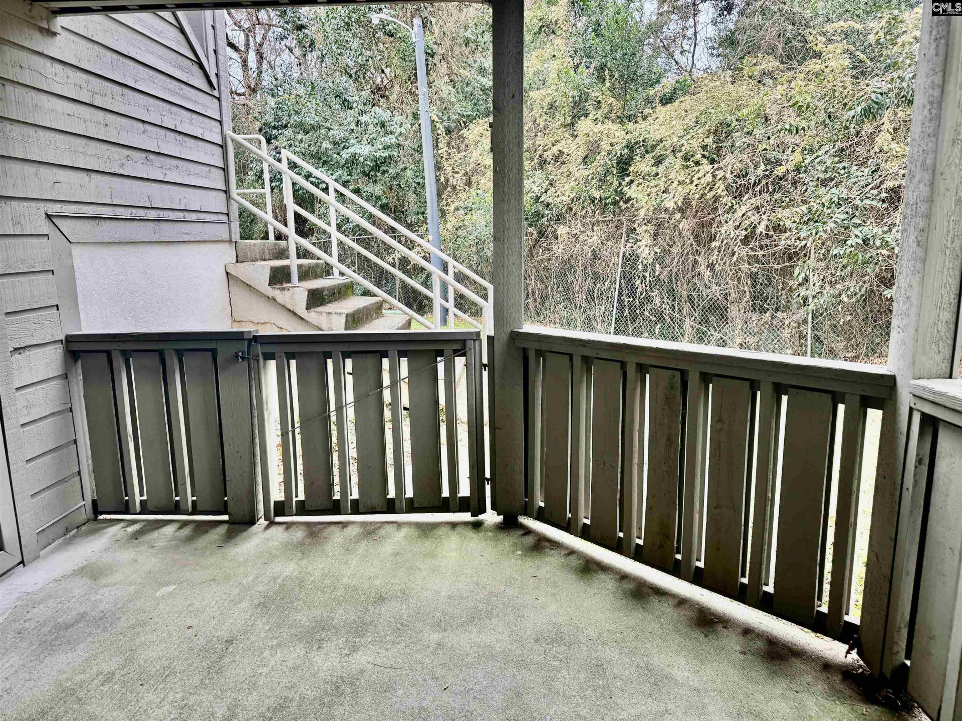448 Deerwood Street  Photo 8