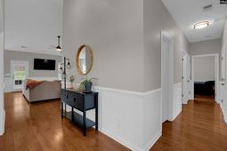 520 Ariel Circle photo 4