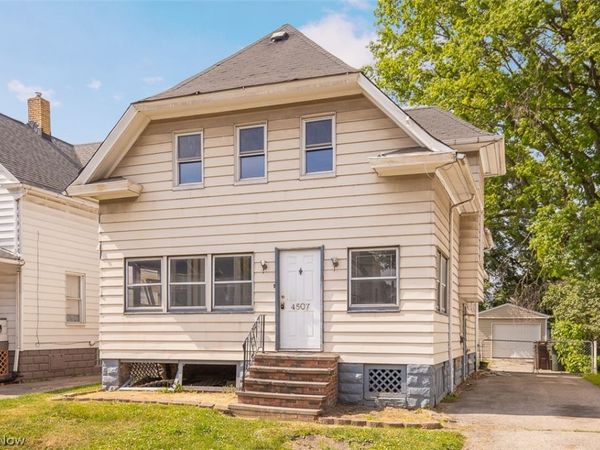 4507 Bridgeview Avenue, Newburgh Heights, OH 44105