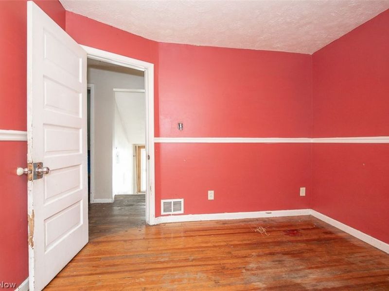 4507 Bridgeview Avenue, Newburgh Heights, OH 44105 Photo 23