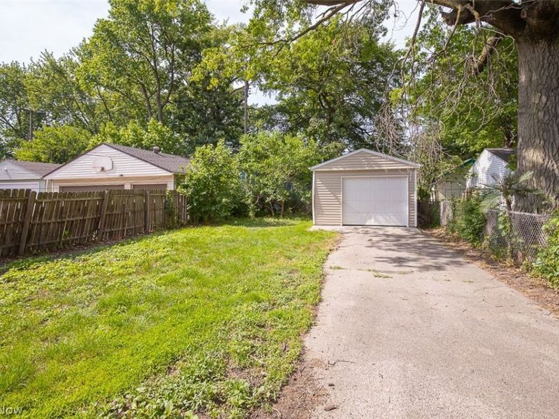4507 Bridgeview Avenue, Newburgh Heights, OH 44105 Photo 32