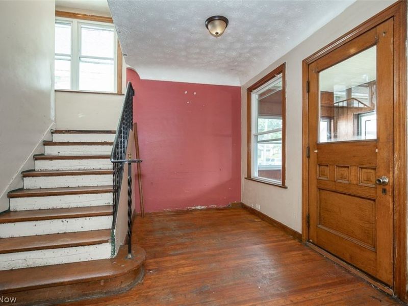 4507 Bridgeview Avenue, Newburgh Heights, OH 44105 Photo 4