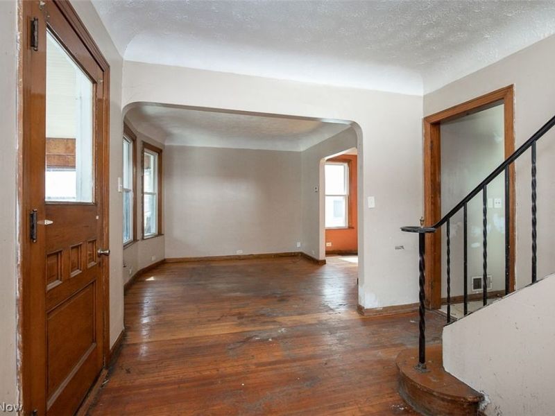 4507 Bridgeview Avenue, Newburgh Heights, OH 44105 Photo 5