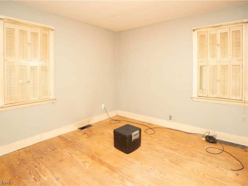 522 Massillon Road, Akron, OH 44306 Photo 14