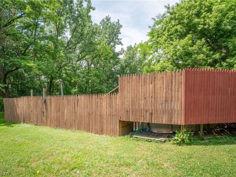 522 Massillon Road, Akron, OH 44306 Photo 22