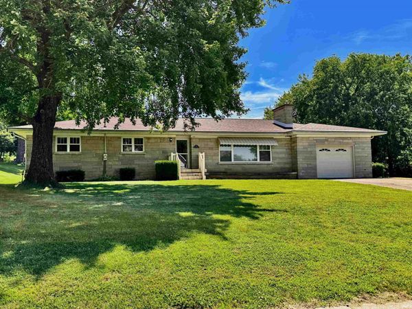 24 College Street, Chrisney, IN 47611