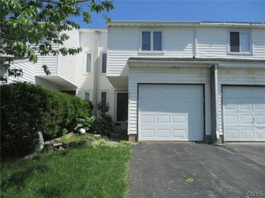 8286 Trevi Lane , Clay, NY 13041