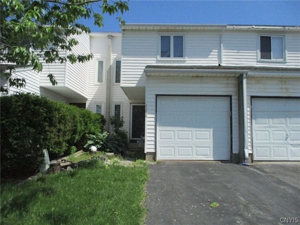 8286 Trevi Lane , Clay, NY 13041