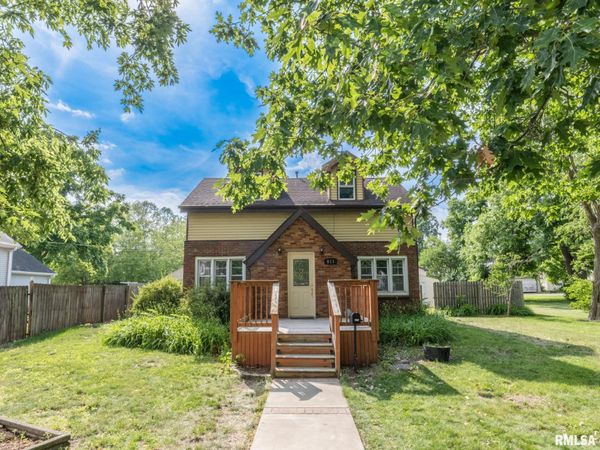 811 N 6TH Street, Chillicothe, IL 61523