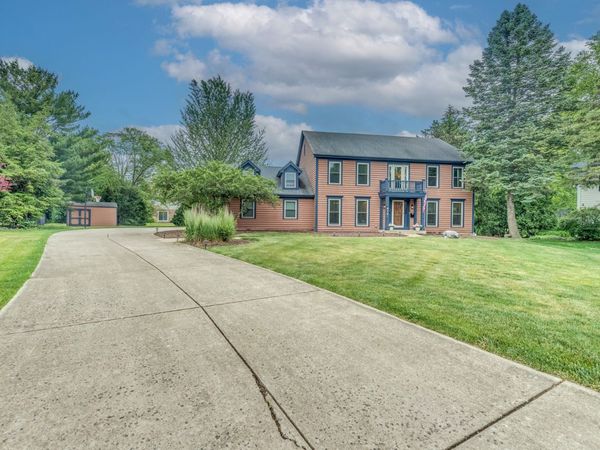 614 Marion Avenue , St. Charles, IL 60174