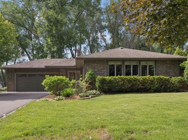 10505 33rd Avenue N, Plymouth, MN 55441
