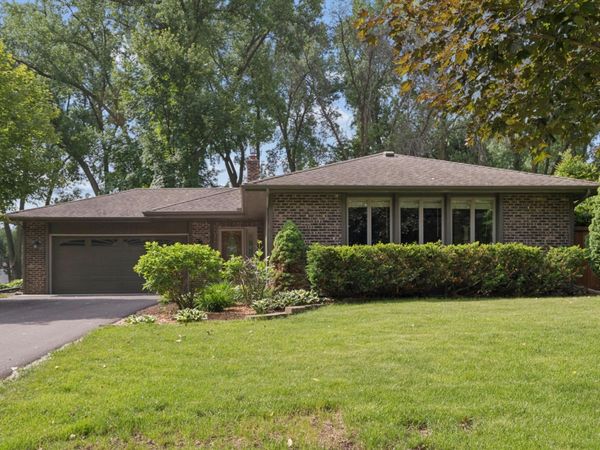 10505 33rd Avenue N, Plymouth, MN 55441