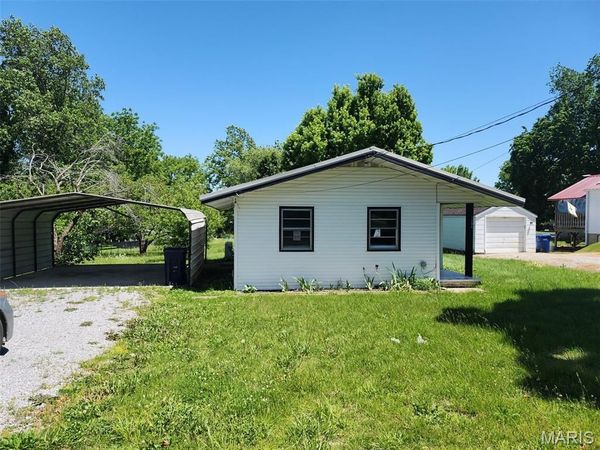1208 Thomasville Road , Houston, MO 65483
