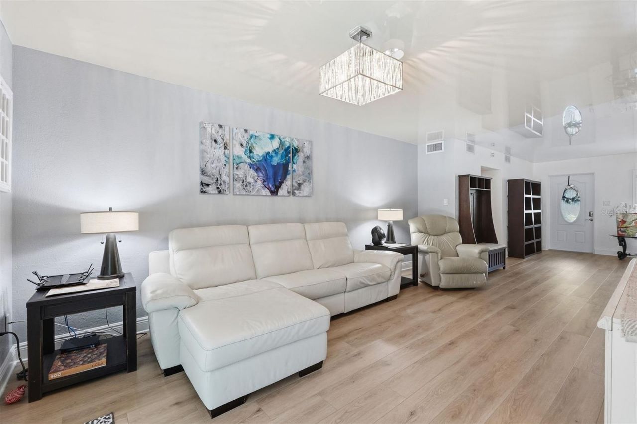 2900 Park Street N, Saint Petersburg, FL 33710 Photo