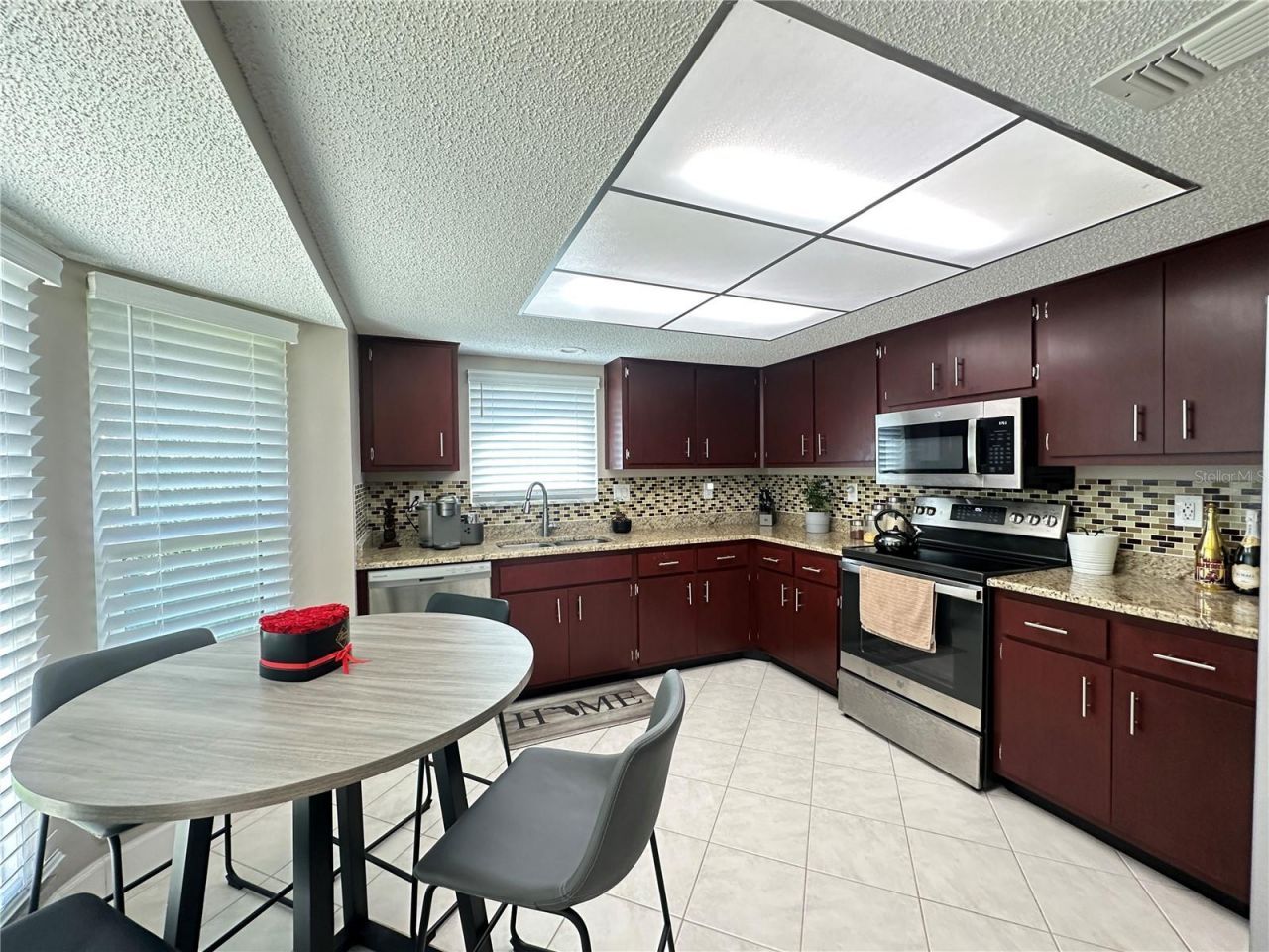 7800 Fairlawn Drive , Hudson, FL 34667 Photo