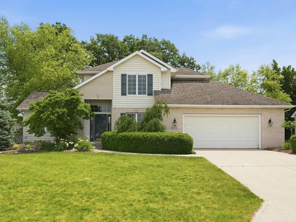 635 Deer Cliff Court, Fort Wayne, IN 46804