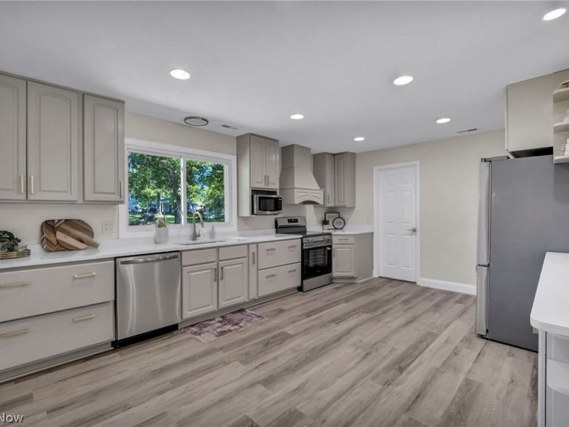 9794 Meldon Drive , Streetsboro, OH 44241 Photo 8