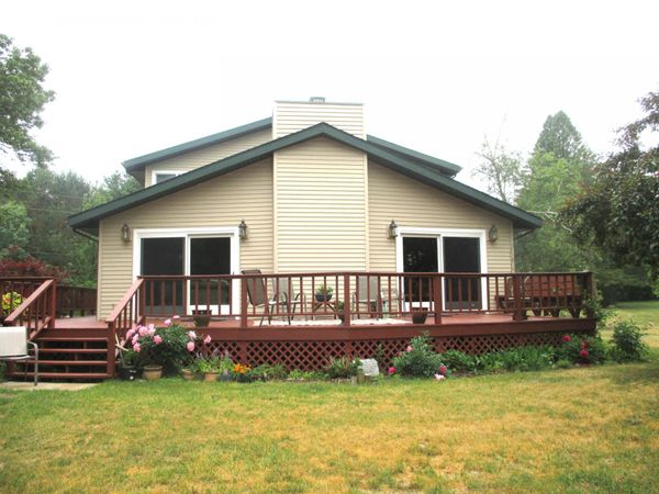 272 Carriage Road, Montello, WI 53949