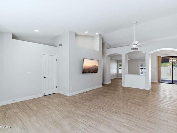 9720 W ESCUDA Drive, Peoria, AZ 85382