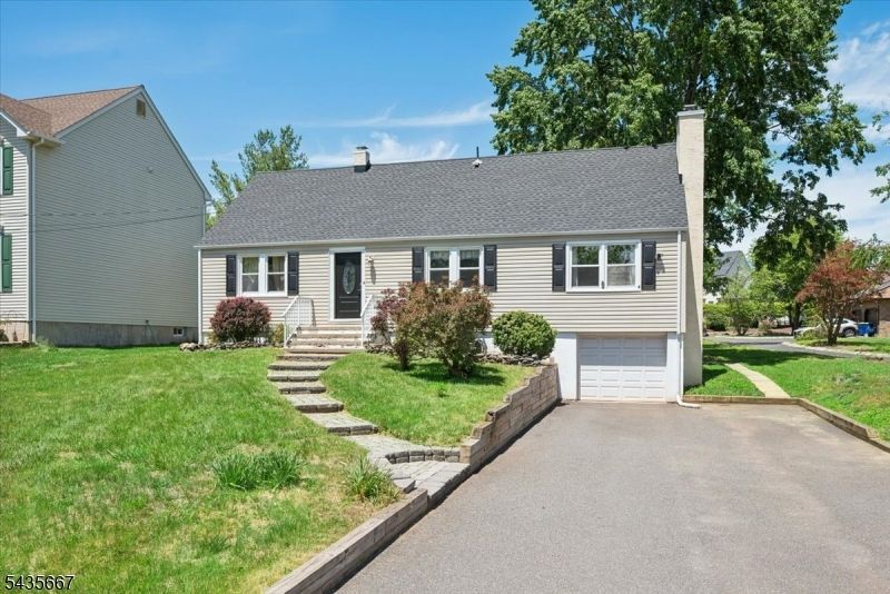 336 Vanderveer Rd, Bridgewater, NJ 08807 Main Photo