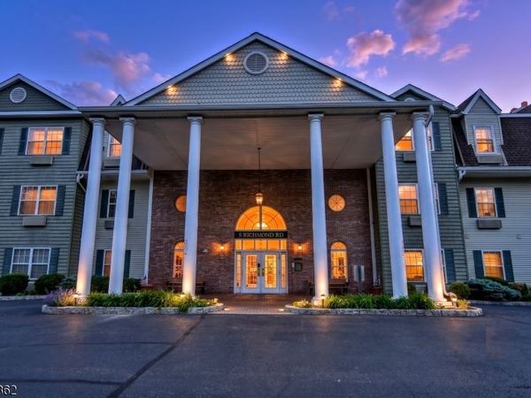 5420 Richmond Rd, West Milford, NJ 07480
