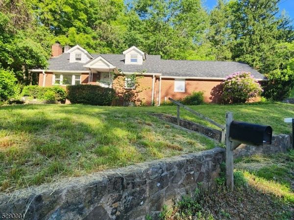 72 Glenwood Mt Rd, Vernon, NJ 07461