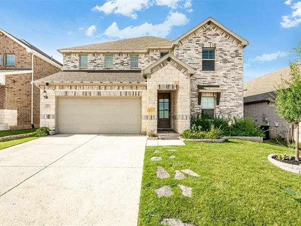 2437 Pinnacle Place, Corinth, TX 76210