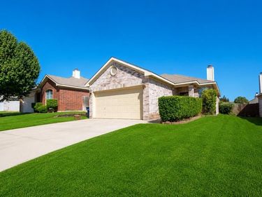 6316 Downeast Drive, Fort Worth, TX 76179