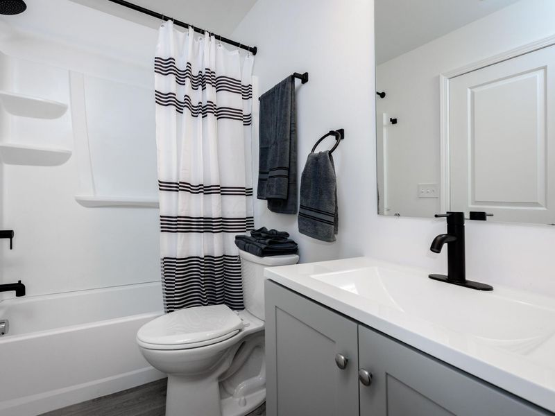 62 S Main Street , Unit 8, Johnstown, OH 43031 Photo 10