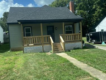 122 Saint Clair Street, Versailles, KY 40383