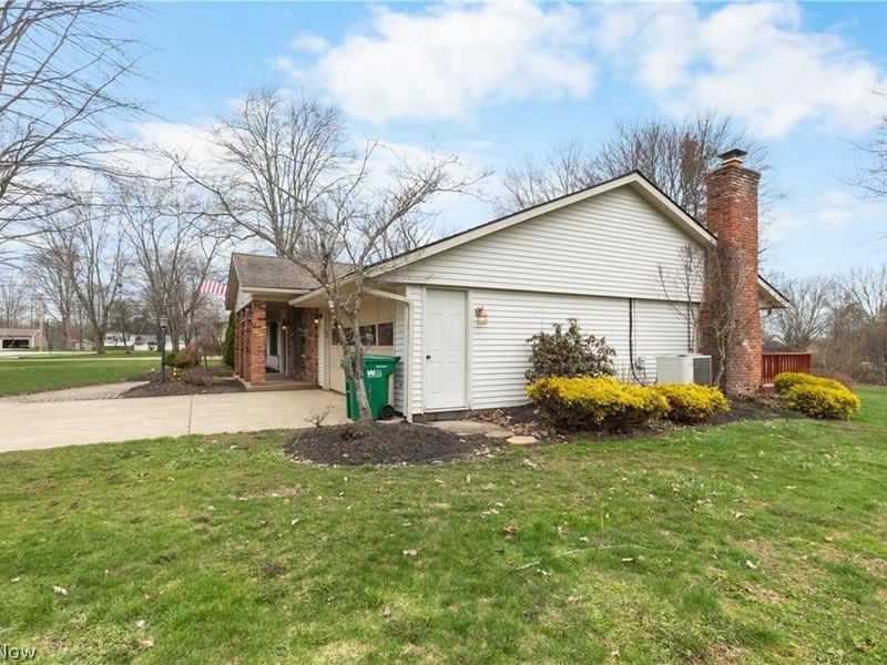 391 Kathleen Drive , Jefferson, OH 44047 Photo 12
