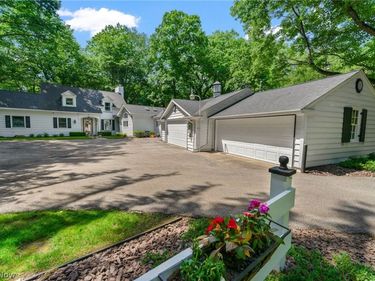 40 Redfern Drive, Youngstown, OH 44505