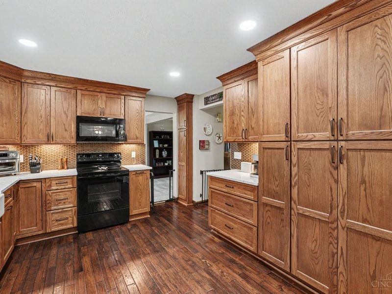7851 Stablegate Lane, Maineville, OH 45039 Photo 10