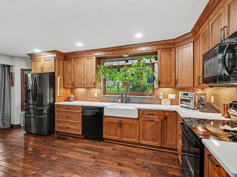 7851 Stablegate Lane, Maineville, OH 45039 Photo 8
