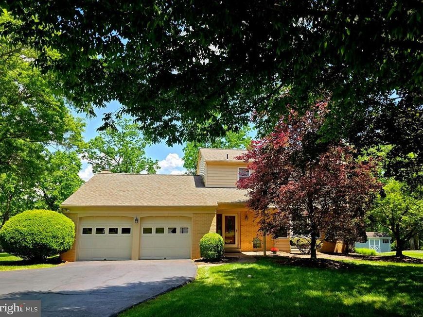 214 Brookside Circle, Harleysville, PA 19438 Main Photo