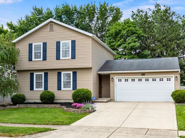 8343 Seabright Drive, Powell, OH 43065
