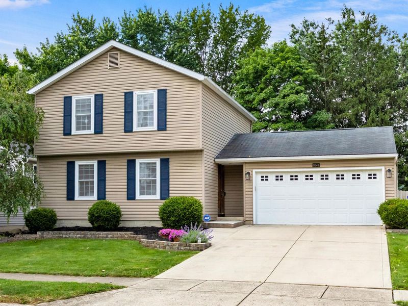8343 Seabright Drive, Powell, OH 43065 Photo 1