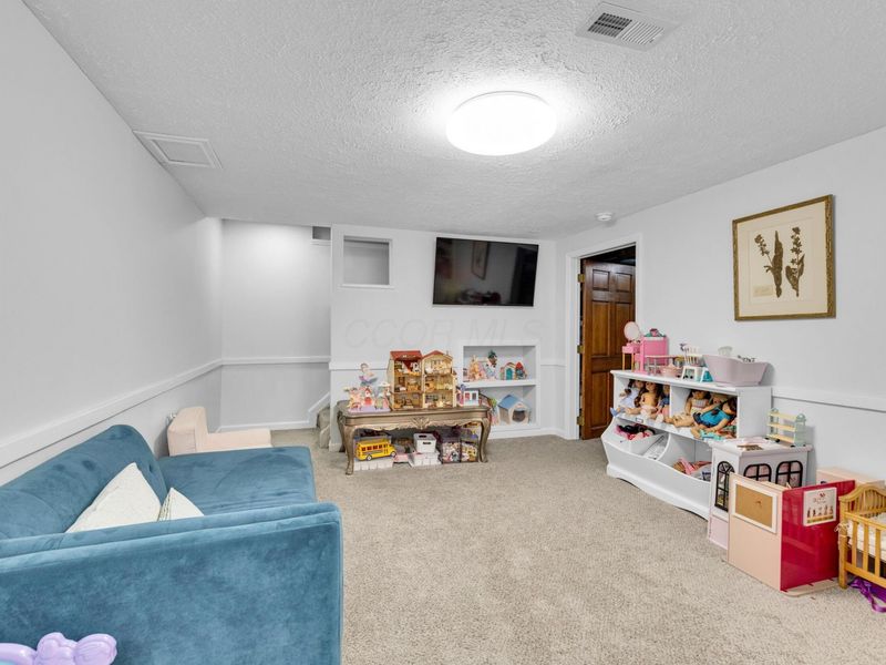 8343 Seabright Drive, Powell, OH 43065 Photo 46