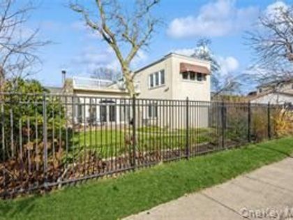 465 W Market Street Long Beach, NY 11561