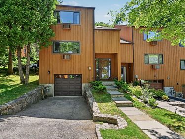 12 Lark Lane , Croton-on-Hudson, NY 10520
