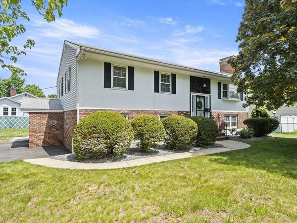 8 Main St, Wilmington, MA 01887