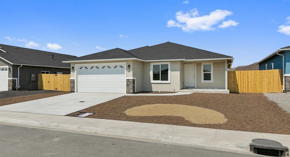 954 Kathryn Court, Fernley, NV 89408 Photo