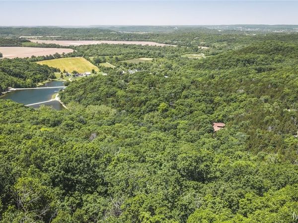 3000 Byrnes Mill Road , Eureka, MO 63025