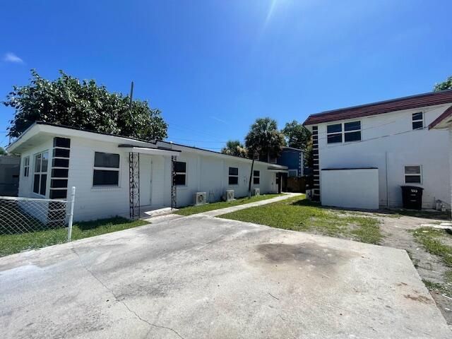 304 N Tamarind Avenue, West Palm Beach, FL 33401 Photo