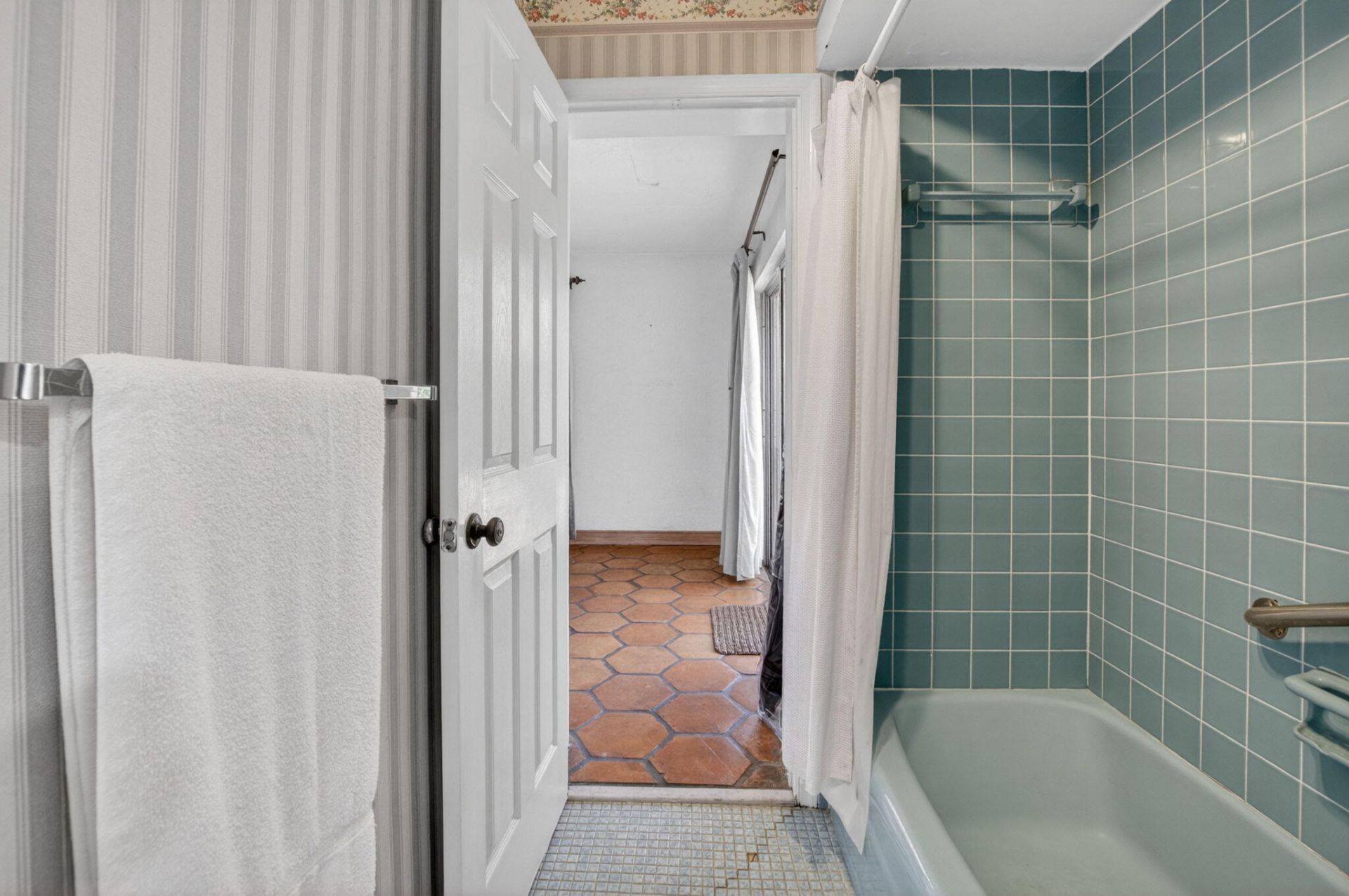 1370 SW 27th Place, Boynton Beach, FL 33426 Photo