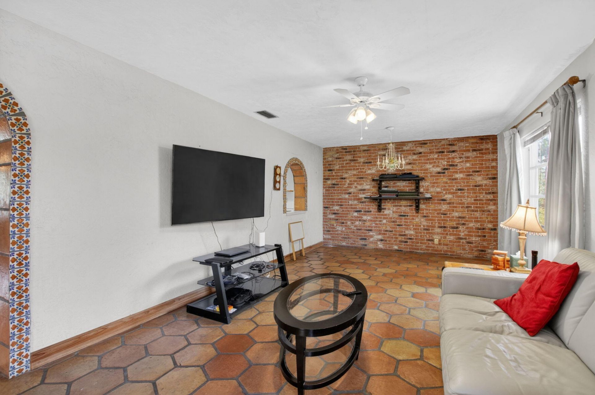 1370 SW 27th Place, Boynton Beach, FL 33426 Photo