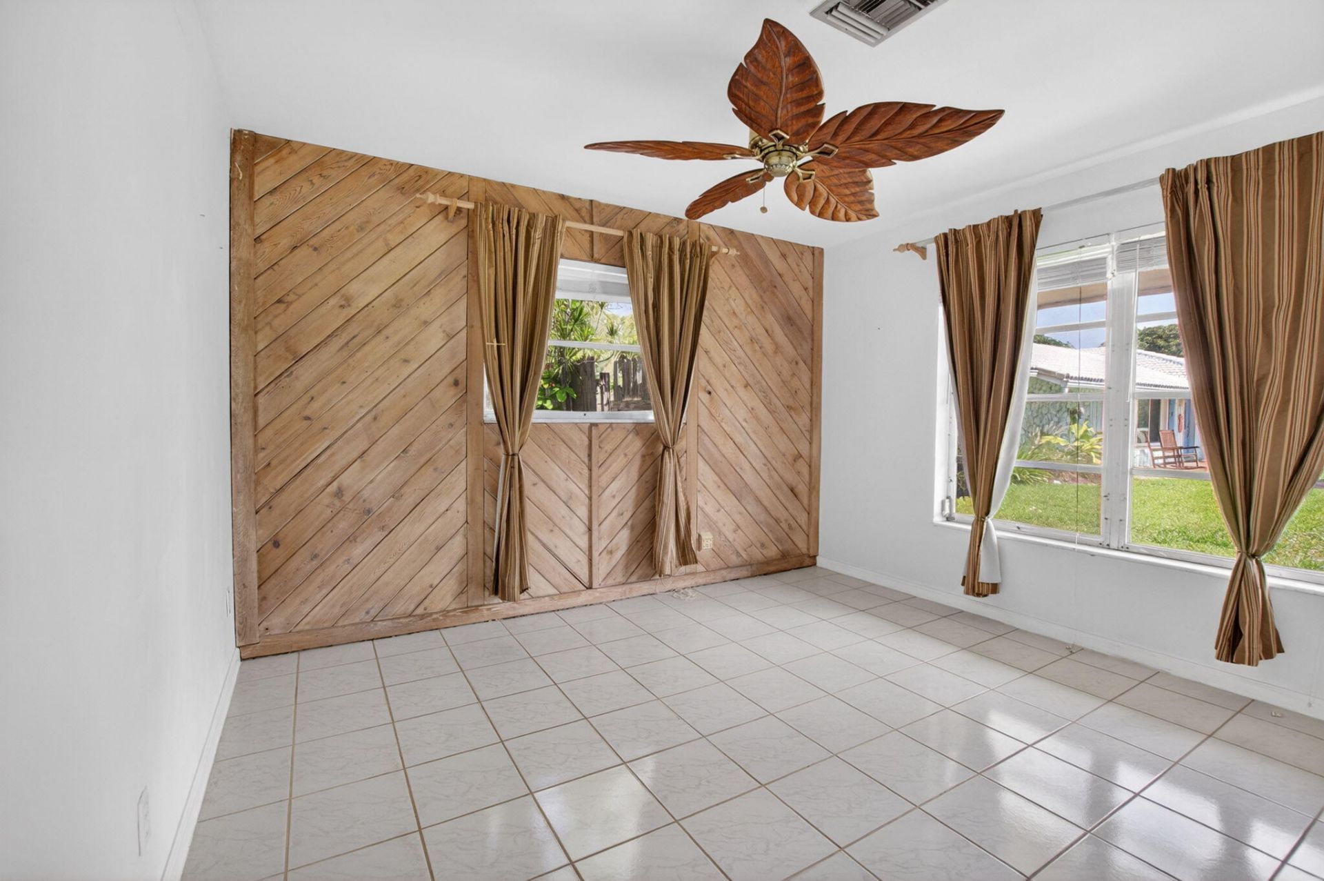 1370 SW 27th Place, Boynton Beach, FL 33426 Photo