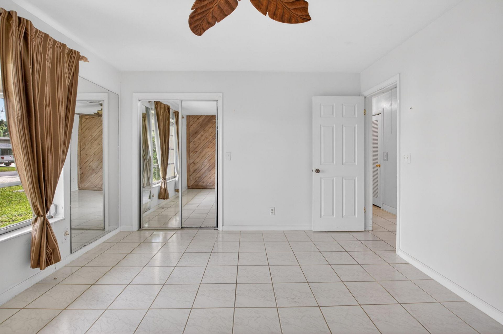 1370 SW 27th Place, Boynton Beach, FL 33426 Photo