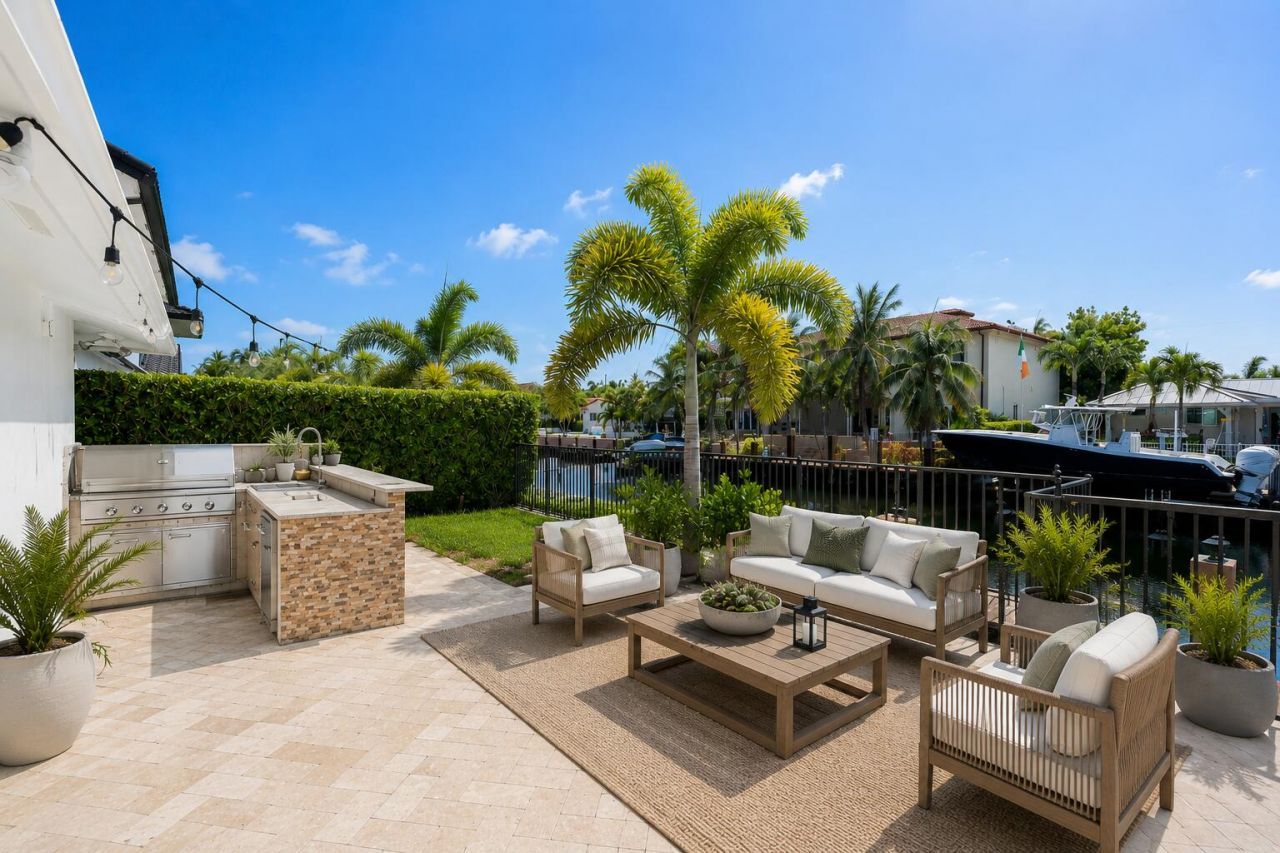 4230 NE 24th Avenue, Lighthouse Point, FL 33064 Photo