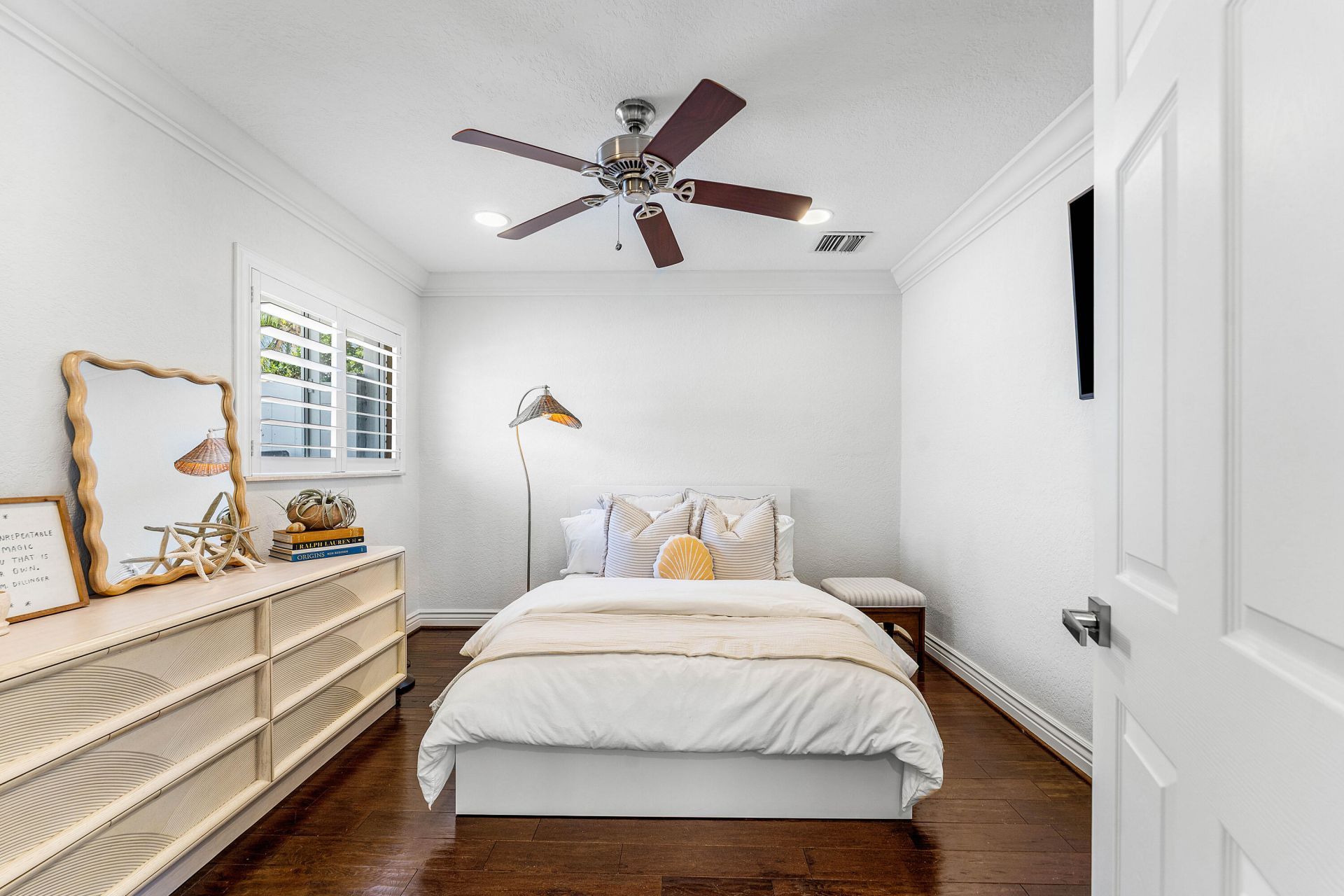 4230 NE 24th Avenue, Lighthouse Point, FL 33064 Photo